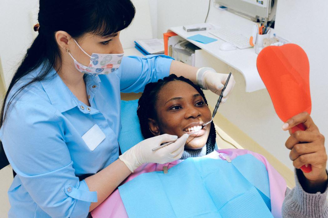 Read more about the article Vorteile einer regelmäßigen Zahn- und Kieferkontrolle